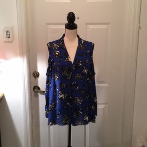 Vince Camuto cold shoulder tunic